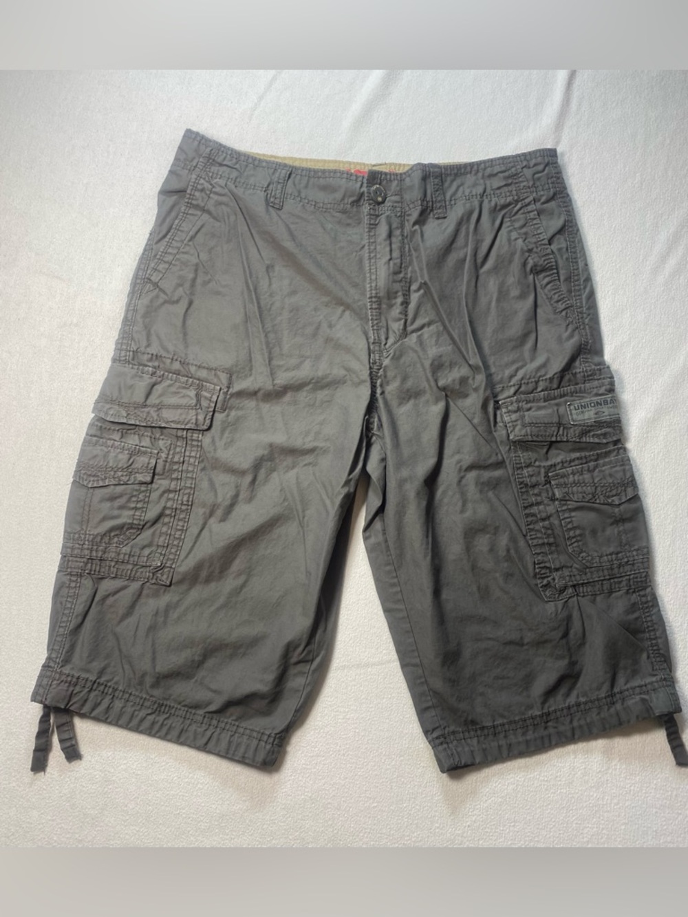 UNIONBAY Men's Charcoal Gray Cargo Shorts